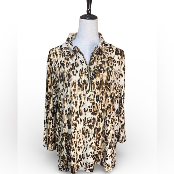 Thomas & Olivia Tops - NWOT Plus Size Thomas &  Olivia Animal Print Top
